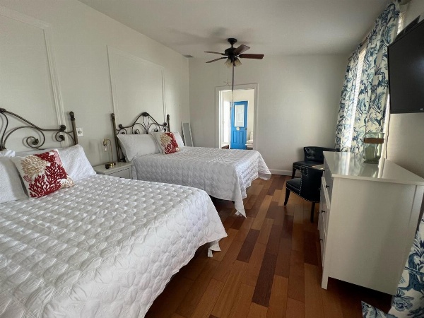 Inkwell Beach Cottage image 6